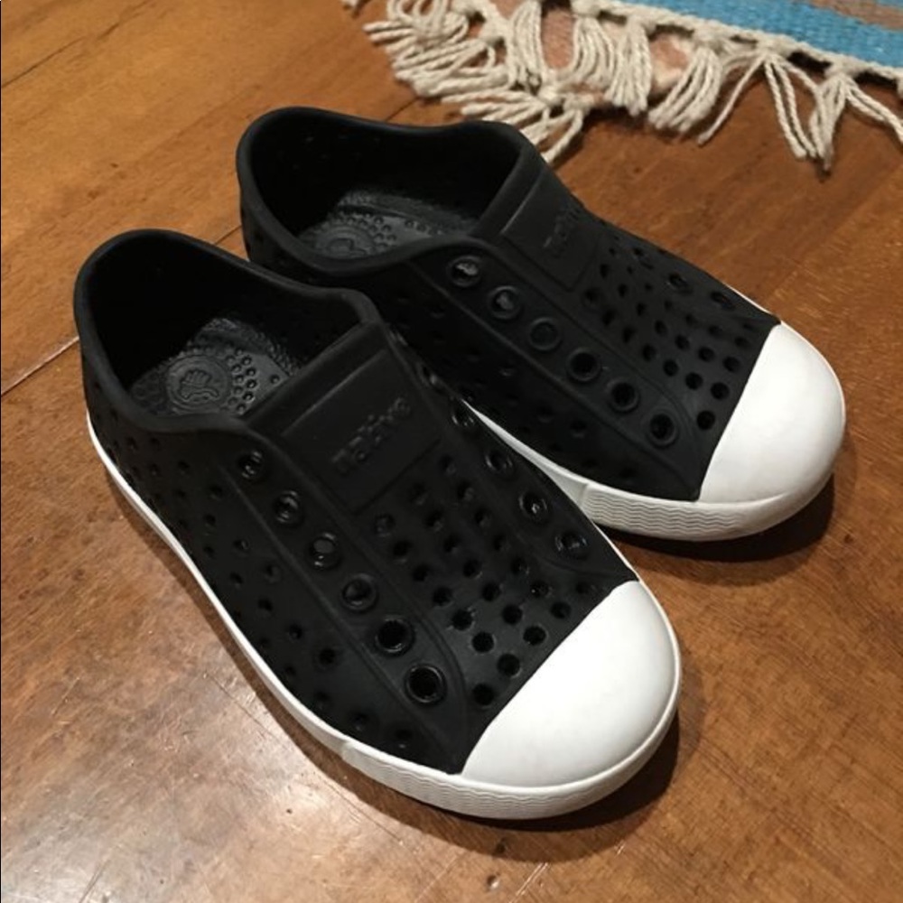 Native shoes toddler size 7 kids